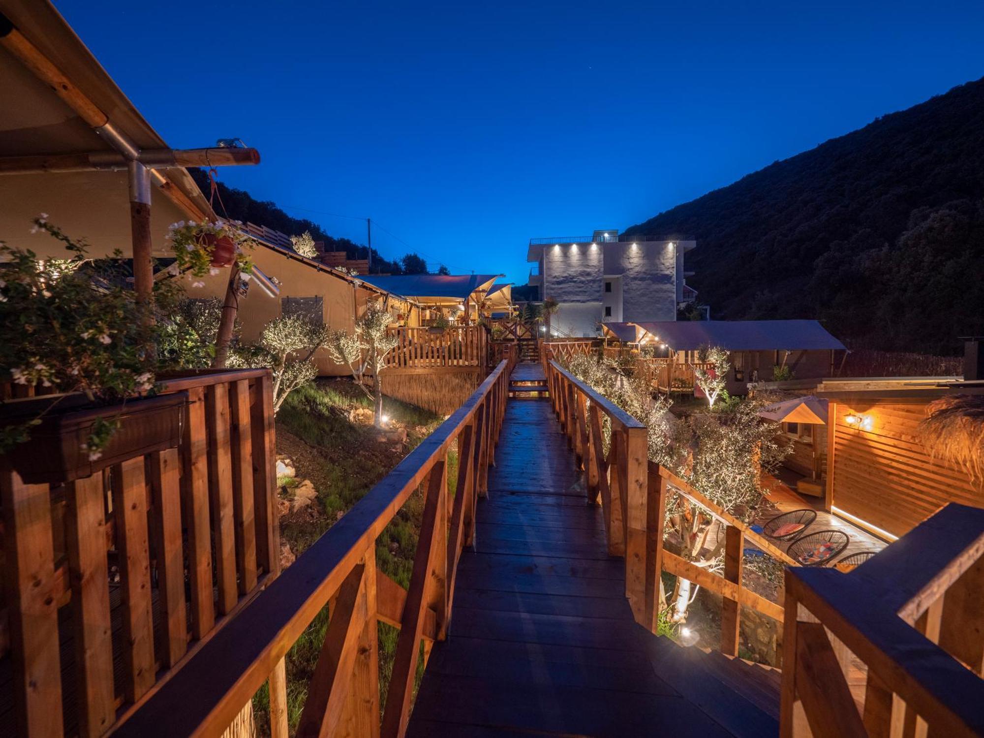 Hotel Sea Glamping Kotor Exterior foto