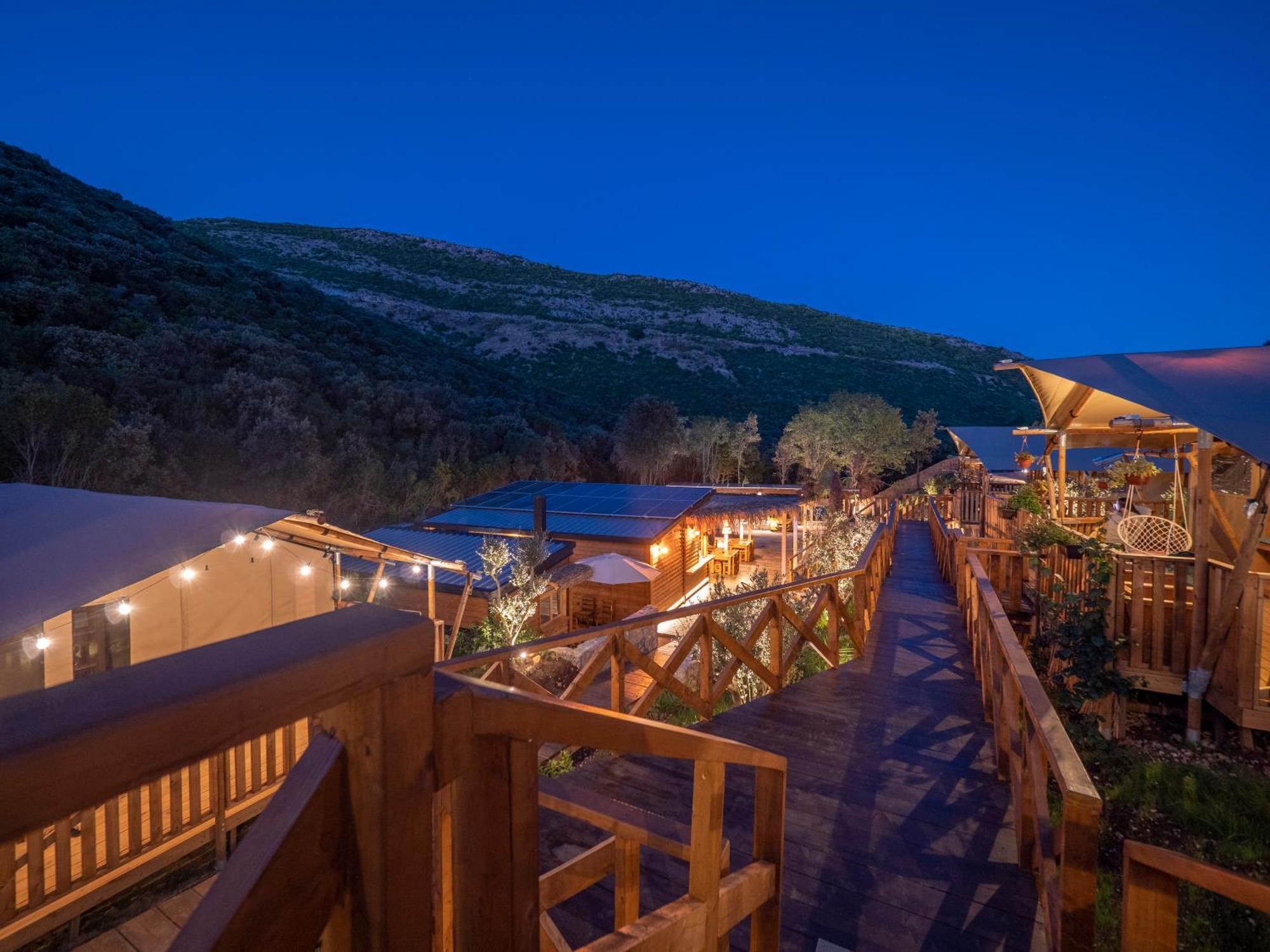 Hotel Sea Glamping Kotor Exterior foto